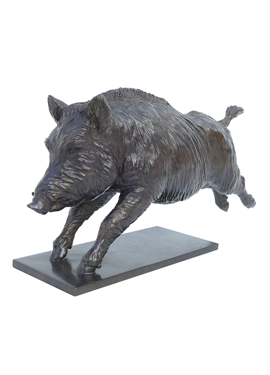 Damien Colcombet Sanglier sautant n°4 (antérieurs au sol) sculpture animalière bronze
