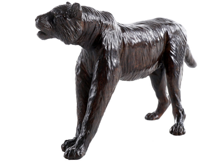 Damien Colcombet sculpture en bronze Jeune tigre en alerte