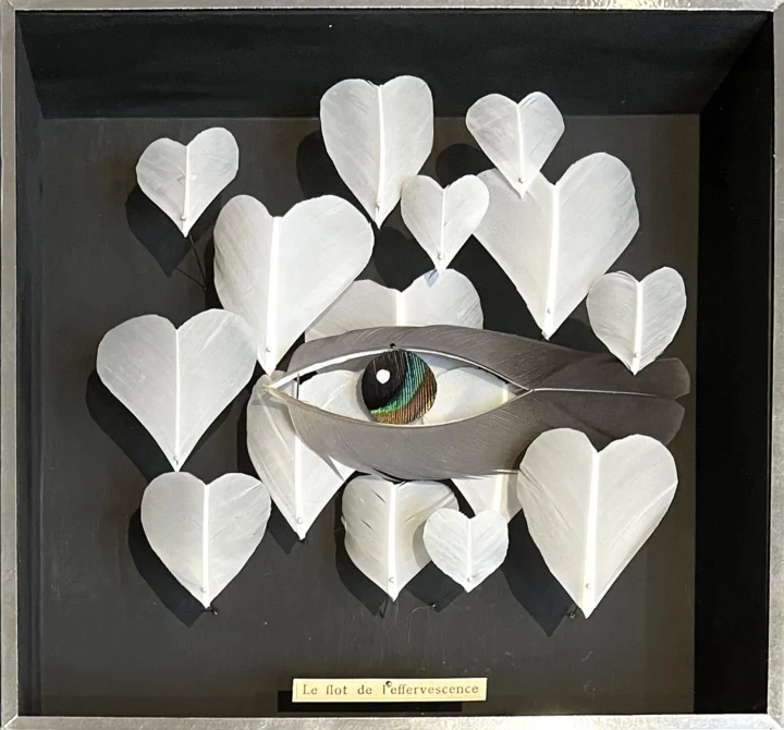 Anne Limbour Ex voto Visage cœur blanc œil Œuvre plastique 20 x 20 cm